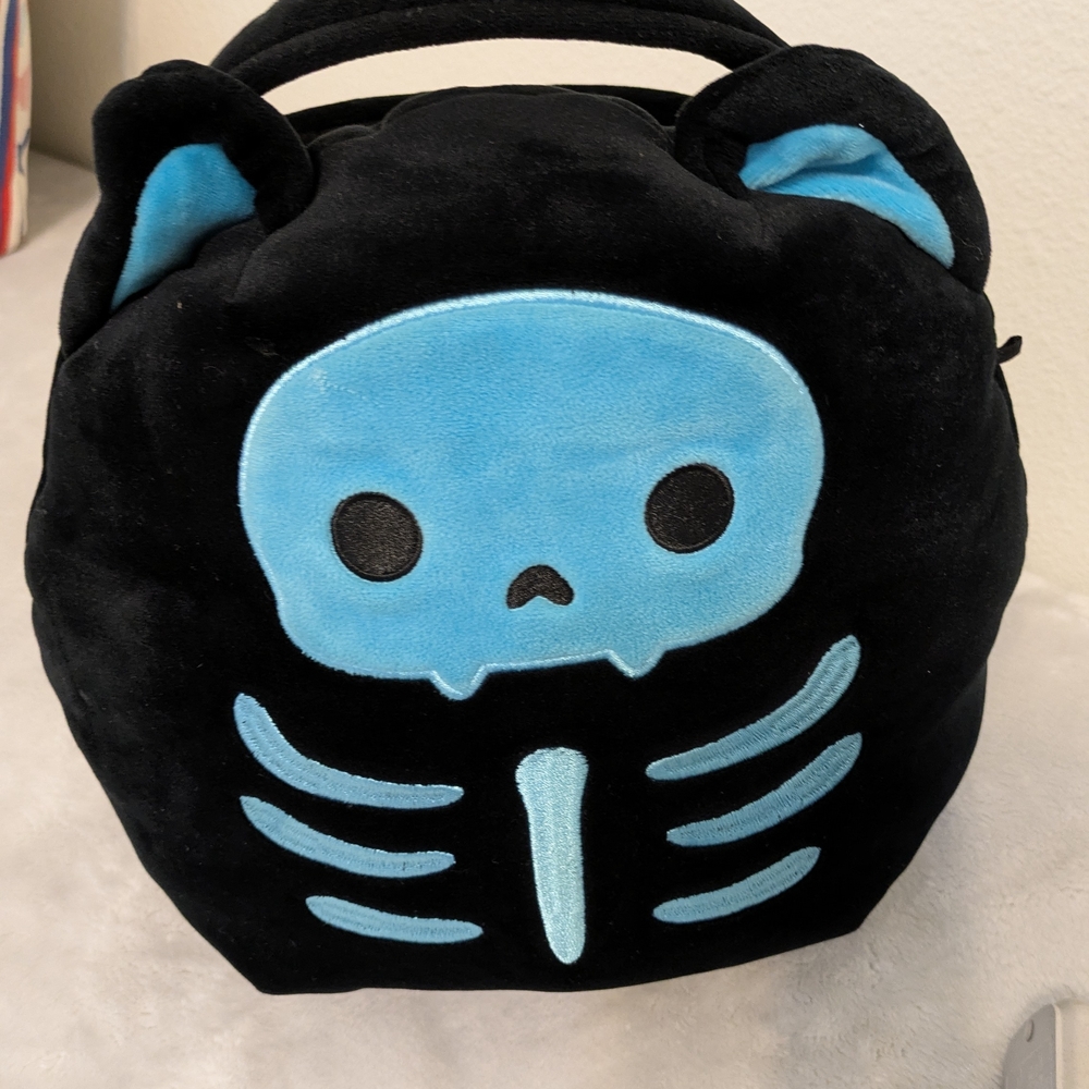 Squishmallows Halloween Black and Blue Skull Plush Trick Or Treat Carry Bag